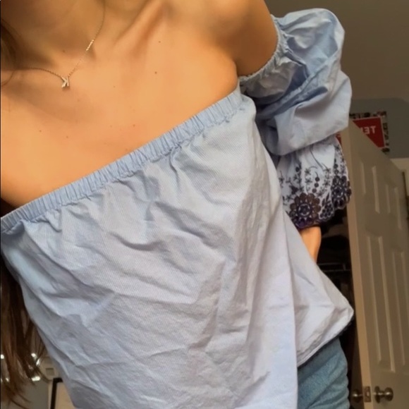 Blue Off Shoulder w Lace Sleeves - Picture 1 of 1